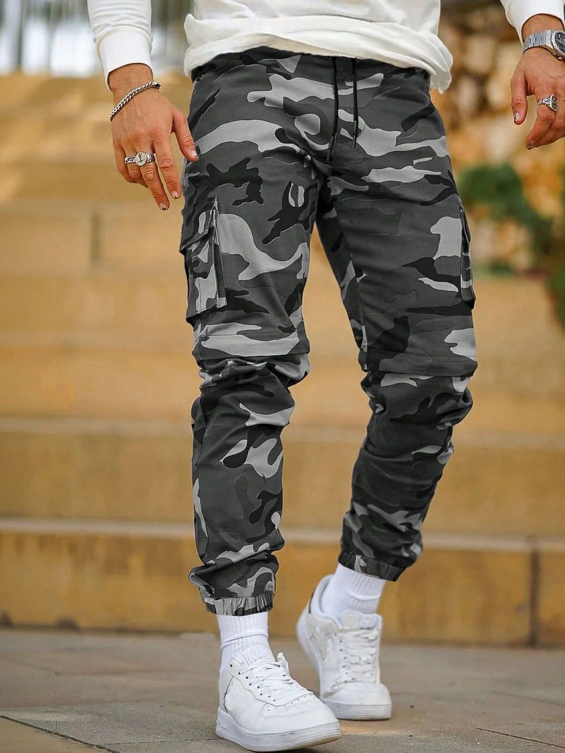 TAGDO FASHION Men Camouflage Printed Cargos Trousers